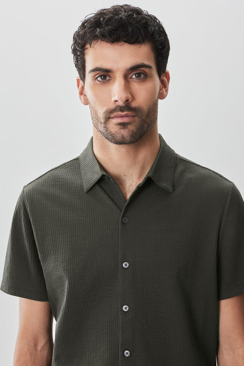 Robert Barakett - Manny Knit Short Sleeve Seersucker - Dark Olive - SS25